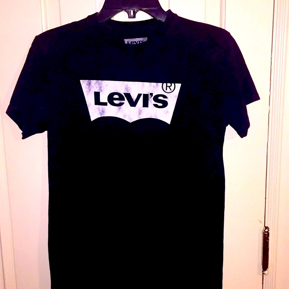 Men’s Levi’s Tee